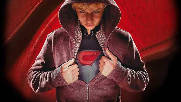 Stasera in TV: "Il ragazzo invisibile", un supereroe tutto italiano su Rai4 (canale 21) - Il film di Gabriele Salvatores in prima serata