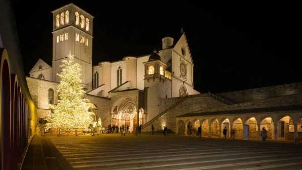 Oggi in TV: Il 35° Concerto di Natale da Assisi - Con la grande voce di Andrea Bocelli su Rai1 e Rai5 (canale 23)