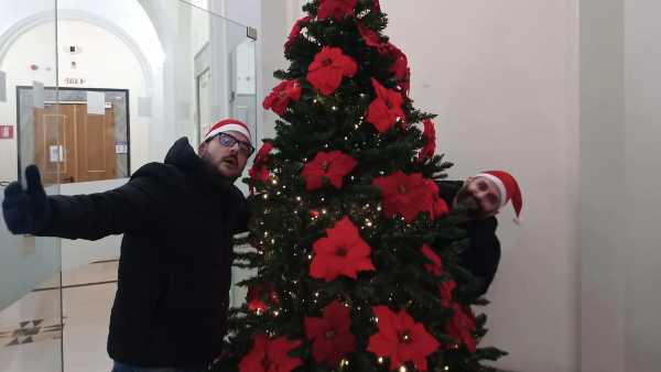 Stasera in Radio: Una notte di Natale speciale con "I Lunatici" di Radio2 In diretta con tanti personaggio dello spettacolo per non dormire