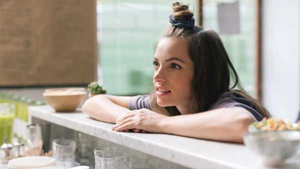 Stasera in TV: "Mi hanno sputato nel milkshake" in prima visione su Rai3 e on line su Rai Play - Il vincitore del Premio Solinas "Experimenta Serie" scritto Carolina Cavalli