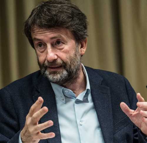 Turismo, Franceschini: altri 350 milioni di euro per fiere e congressi