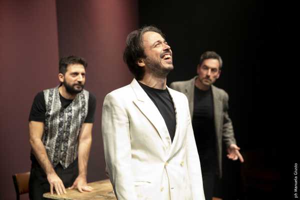 Il Teatro de' Servi debutta online con lo spettacolo LUCI (E OMBRE) DELLA RIBALTA - Disponibile in streaming dal 24 dicembre sulla piattaforma spettacoli.commedieitaliane.it