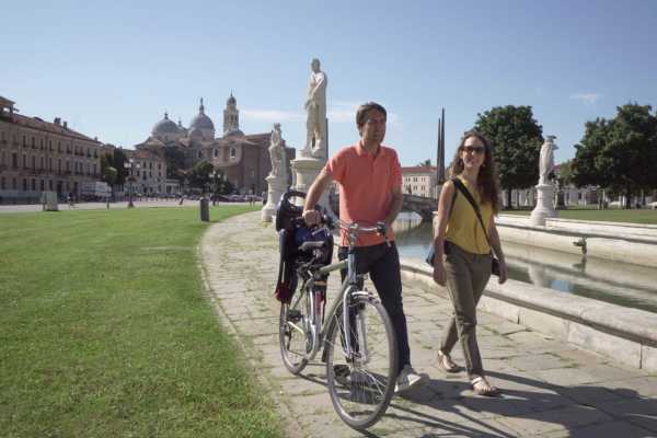 Gli 'italiani di ritorno' protagonisti di 'TORNO A VIVERE IN ITALIA' con i globetrotter Simone & Anna