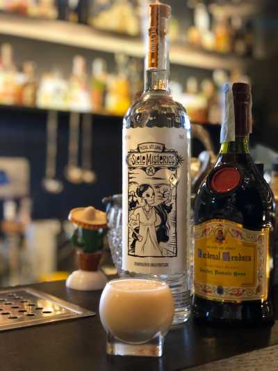 Drink Cinema: LATTE DI PAPAVERO ispirato a Game of Thrones, del barman Giorgio Morino