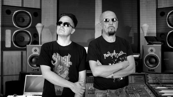 THE MUGSHOTS / DECIBEL: in arrivo nuova versione di "Contessa" per il 40° anniversario