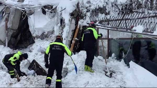 Oggi in TV: La tragedia di Rigopiano a 'Ossi di Seppia' - In esclusiva su RaiPlay dal 19 gennaio