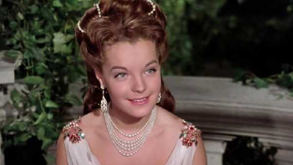 Stasera in TV: "Sissi - Destino di un'imperatrice" - Su Rai Movie (canale 24) con Romy Schneider