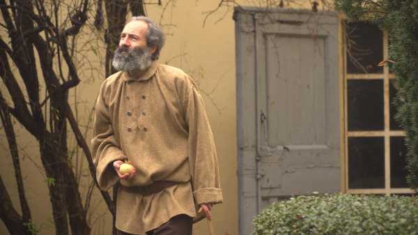 Stasera in TV: Su Rai5 (canale 23) "Le interviste impossibili" - Da Tolstoj a Hemingway faccia a faccia con sei grandi scrittori