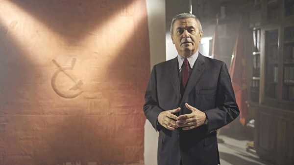 Stasera in TV: Rai 3 presenta "La dannazione della sinistra-Cronache di una scissione" - Un docu-film di Ezio Mauro a cento anni dalla fondazione del PCI