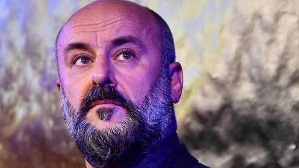 Oggi in TV: Su Rai5 (canale 23) una settimana con Davide Livermore - Dal barbiere di Siviglia ai Vespri Siciliani