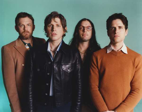 KINGS OF LEON: il 5 marzo esce l'ottavo album di inediti, “WHEN YOU SEE YOURSELF”. Ecco il singolo “THE BANDIT” KINGS OF LEON: il 5 marzo esce l'ottavo album di inediti, “WHEN YOU SEE YOURSELF”. Ecco il singolo “THE BANDIT”