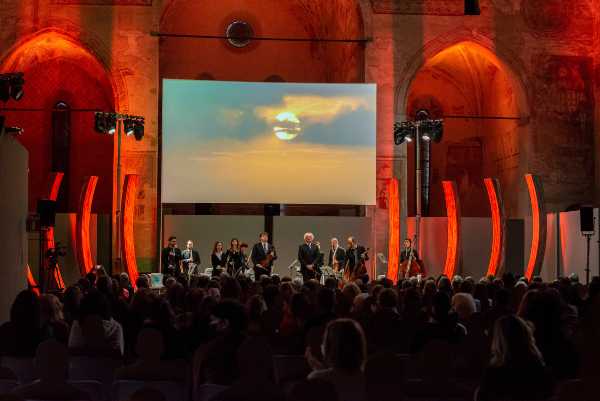 FESTIVAL VICINO/LONTANO: Tema "DISTANZE" a Udine e in altre sedi FVG
