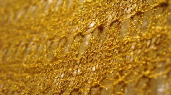 CuriosArte: Le donne dell'acqua e la seta del mare.