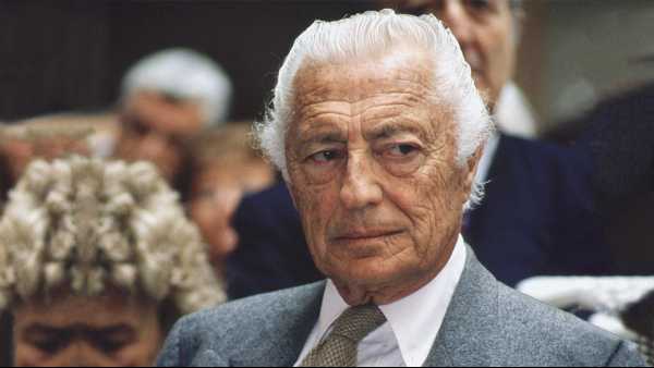 Stasera in TV: "Tg2 Dossier" ricorda Gianni Agnelli su Rai2 - Un ritratto a 100 anni dalla nascita
