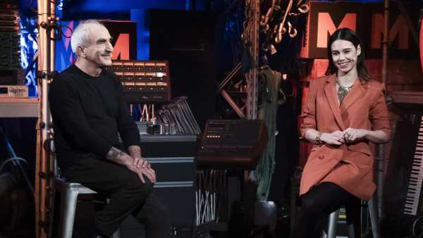 Oggi in TV: A "Magazzini Musicali" Manuel Agnelli e Vinicio Capossela - Su Rai2 con Melissa Greta Marchetto e Gino Castaldo