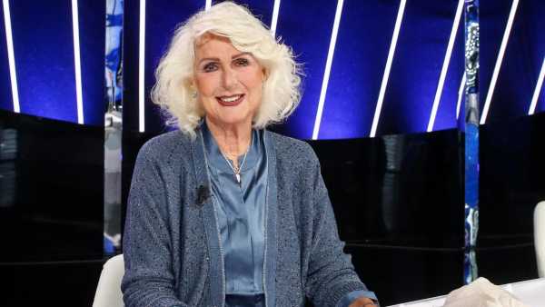 Stasera in TV: Loretta Goggi a "MovieMag" di RaiMovie (canale 24) - Lo scrittore della settimana è Giancarlo De Cataldo