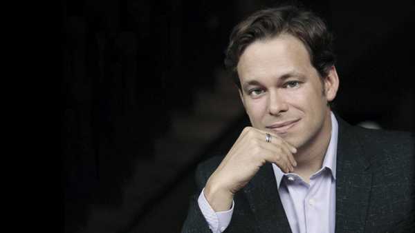 Oggi in TV: Weber e Brahms per Ryan McAdams e l'Orchestra Rai - In diretta su Radio3 e su Raicultura.it