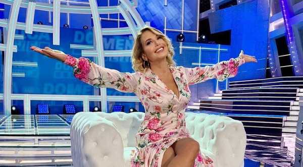 Si arricchisce “DOMENICA LIVE”: Dall’11 aprile BARBARA D’URSO conduce in diretta su CANALE 5 un nuovo spazio di informazione e attualità