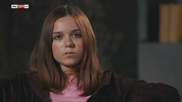 Sky TG24 - RAGAZZI INTEROTTI: La nuova serie short della testata all news racconta l’impatto della pandemia sulla vita degli studenti, attraverso la viva voce dei ragazzi