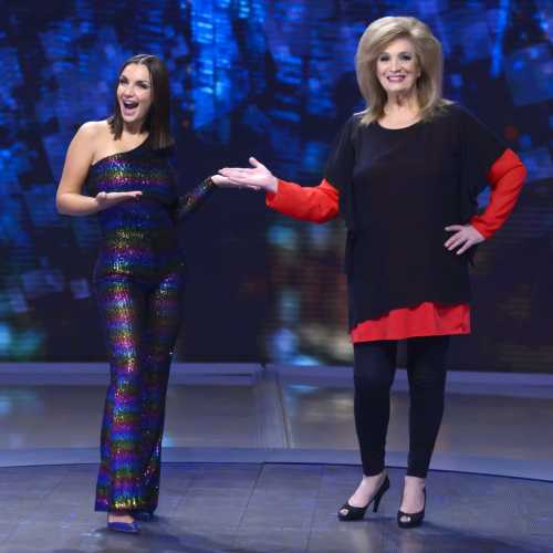 Stasera in TV: A "VERISSIMO" le nuove opinioniste de "l'ISOLA DEI FAMOSI" ELETTRA LAMBORGHINI E IVA ZANICCHI: "Stai tranquilla Ilary, noi ci amiamo" "Alla prima puntata twerkeremo insieme"
