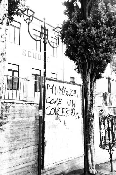 "Mi manchi come un concerto" a Mondolfo. Il progetto dell’artista Gabriele Milani nell'ambito di MONDOLFO GALLERIA SENZA SOFFITTO