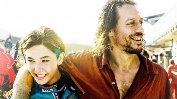 Stasera in TV: "Veloce come il vento" su Rai2 - Diretto da Matteo Rovere con Stefano Accorsi e Matilda De Angelis