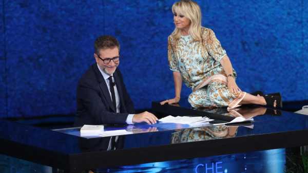 Stasera in TV: A Che Tempo Che Fa Enrico Letta e Francesco Paolo Figliuolo - Ospiti anche Colapesce e Dimartino, in vetta alle classifiche musicali
