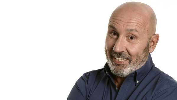 Stasera in TV: Su Rai2 la comicità di "Ve ne siete mai accorti?" - Maurizio Battista tra furbetti e opportunisti