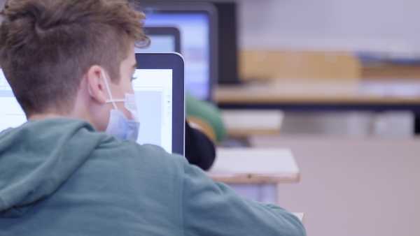 Amazon.it ha donato oltre 4 milioni di Euro in credito virtuale alle scuole grazie a “Un click per la Scuola” Amazon.it ha donato oltre 4 milioni di Euro in credito virtuale alle scuole grazie a “Un click per la Scuola”