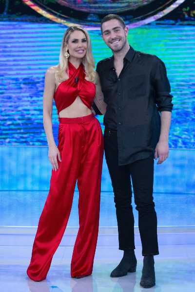 Stasera in TV: Terzo appuntamento con L'ISOLA DEI FAMOSI