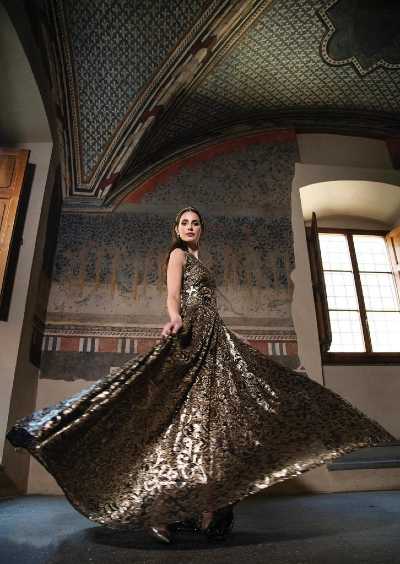 Moda: è un omaggio a Prato la nuova collezione di Elenora Lastrucci