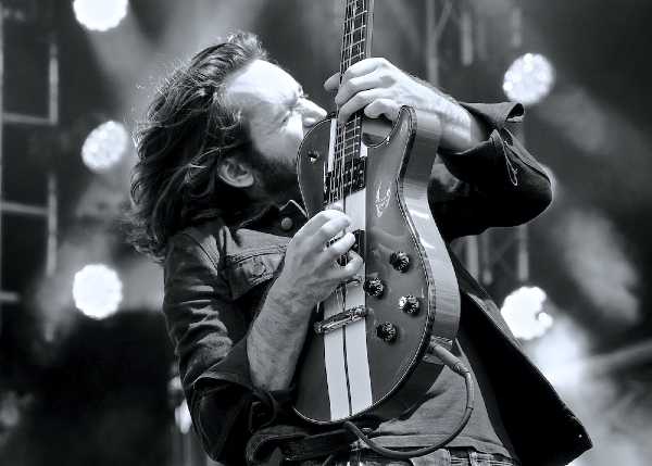 ERIC STECKEL rinvia il tour al 2022: a Brescia a maggio, mentre il concerto di Modena è annullato