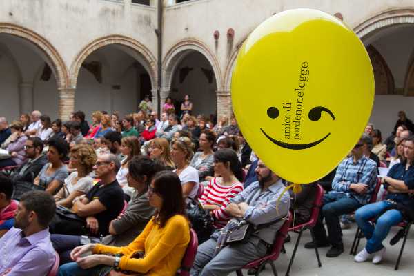 Poesia, sono 38 i poeti italiani in gara alla 2^ edizione dello scouting "ESORDI" di PORDENONELEGGE