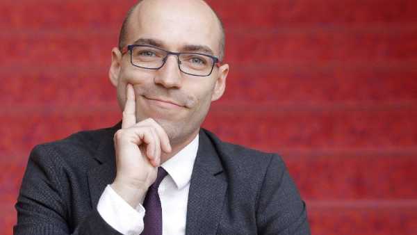 Concerto di Pasqua: Musica sacra, musica mirabile. Andrea Secchi dirige il Coro del Teatro Regio Torino, Giulio Laguzzi al pianoforte