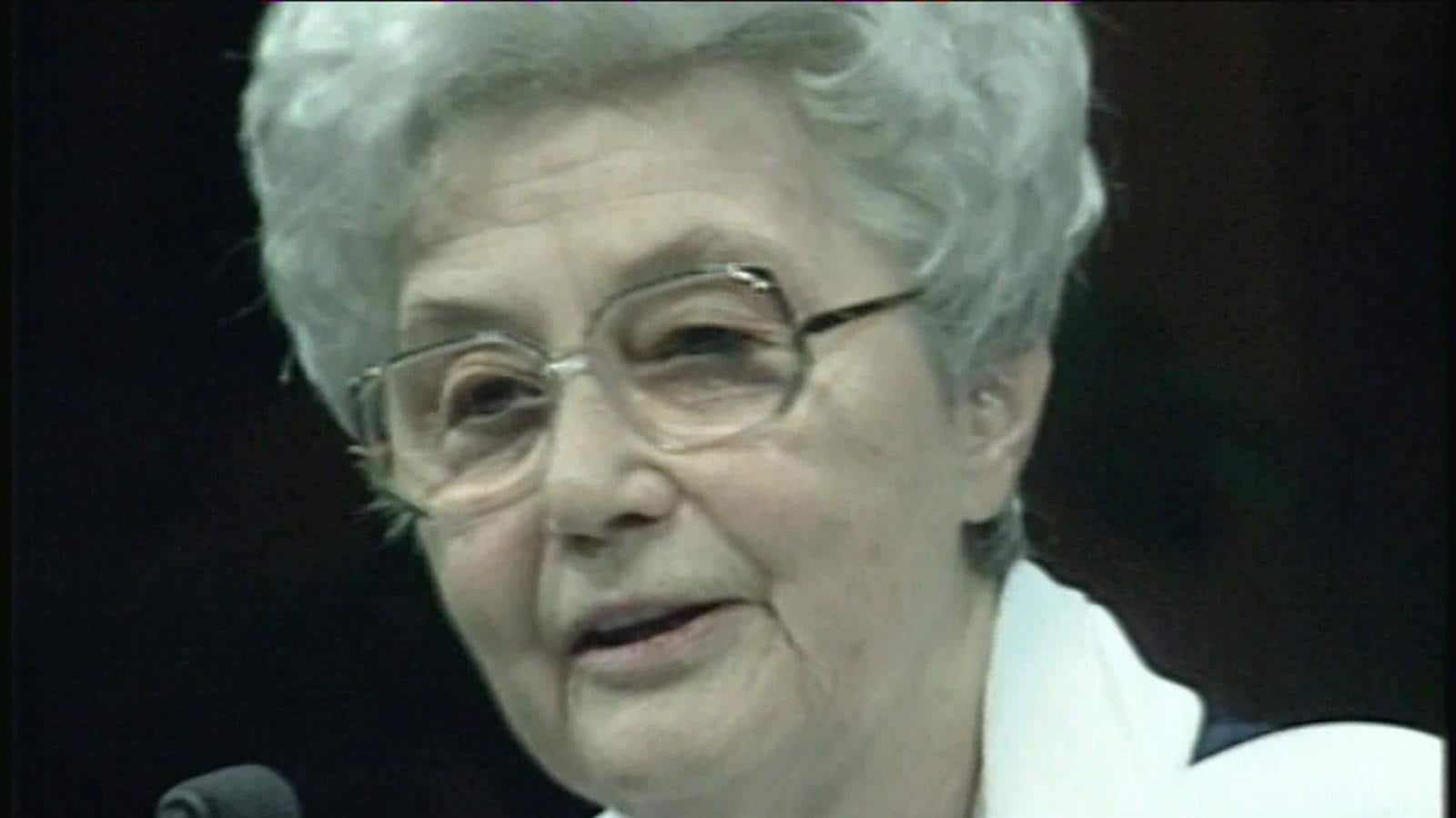 Stasera in TV: Su Rai Storia (canale 5) "Il segno delle donne" - Chiara Lubich interpretata da Anita Zagaria