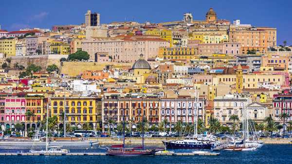 Oggi in TV: "Linea Verde Life" alla scoperta di Cagliari - Su Rai1 con Daniela Ferolla e Marcello Masi