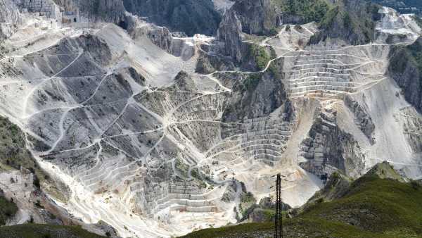 Oggi in Radio: 'Le Casellanti' di Isoradio vanno a Sorgnano - In provincia di Carrara per scoprire un dialetto poco toscano