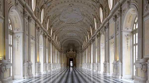 Stasera in TV: Con "a.C.d.C" alla Venaria Reale - Su Rai Storia (canale 54) la reggia sabauda