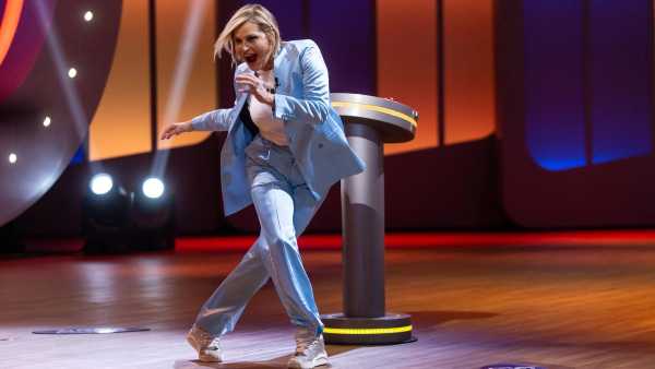 Stasera in TV: "Game of games – Gioco loco" su Rai2 con Simona Ventura - Ospiti della puntata Sara Croce, Omar Fantini, Juliana Moreira, Amaurys Perez e i The Show