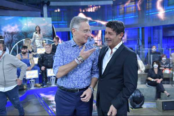 Stasera in TV: Ad "AVANTI UN ALTRO! PURE DI SERA" ospiti Paola Barale e Giorgio Mastrota
