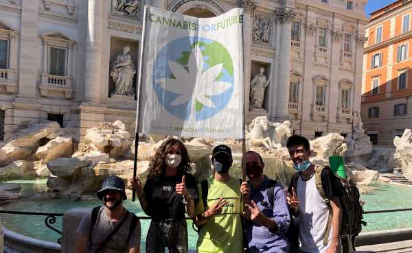 Festa 420, "Cannabis for Future": in piazza per legalizzare la cannabis e favorire l'economia