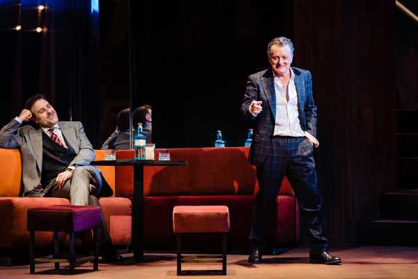 Debutta in prima assoluta al Teatro Carignano di Torino “THE SPANK” d iHANIF KUREISHI con la regia di FILIPPO DINI