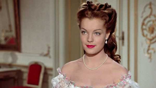 Stasera in TV: "La principessa Sissi" su Rai3. Tra mito, storia e sentimento con la straordinaria Romy Schneider