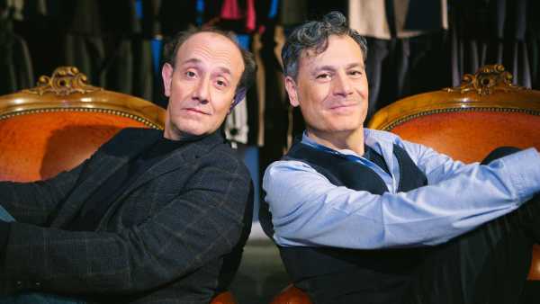 Stasera in TV: "Movie Mag" su Rai Movie (canale 24). Ale e Franz si raccontano a Federico Pontiggia