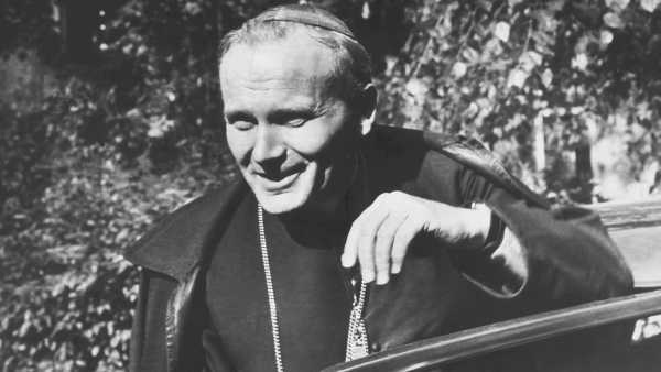 Stasera in TV: "Il Coraggio del perdono" su Rai Premium (canale 25) - In occasione del 40° anniversario dell'attentato a Papa Wojtyla