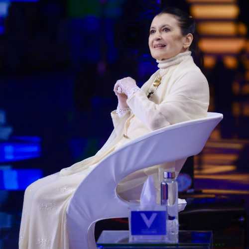Oggi in TV: Primo appuntamento con "VERISSIMO - LE STORIE", con la riproposizione di un'intensa intervista a CARLA FRACCI