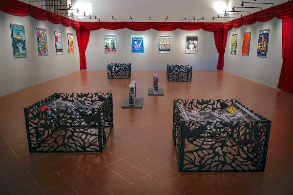 “Neo Skēnḕ - Manifesti d’artista al Teatro di Rifredi”. La mostra prorogata al 27 giugno 2021
