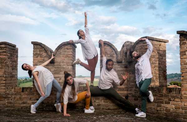 Danzando sui versi di Dante tra i vicoli della Città Palcoscenico di Corinaldo (AN) si conclude la prima edizione di Bodies