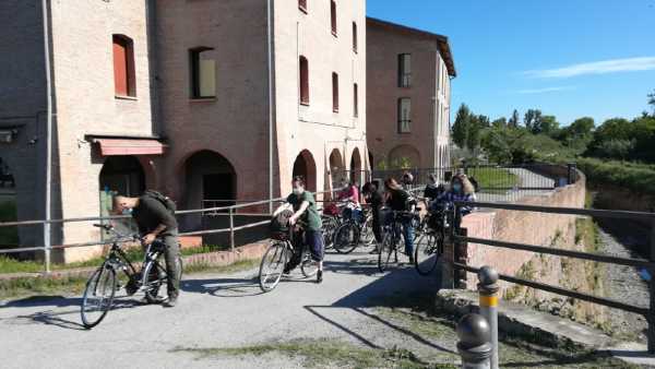 Da Museo a Museo pedalando lungo il Navile. Sei giornate in bicicletta alla scoperta di canali e musei lungo la Ciclovia del Navile