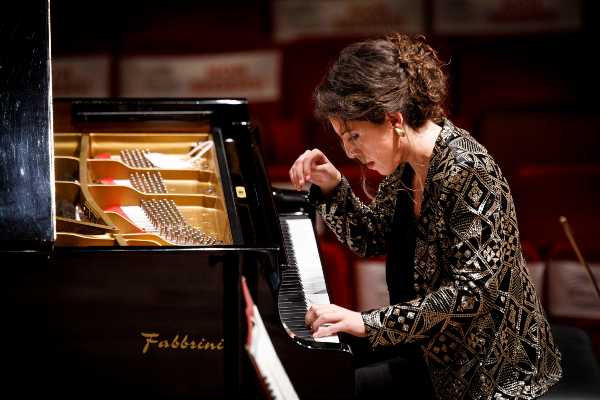 ACCADEMIA DI SANTA CECILIA - Dal 13 maggio i concerti aperti al pubblico. Beatrice Rana e Alpesh Chauhan per il primo concerto